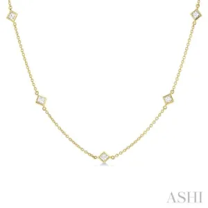 1 Ctw Princess Cut Diamond Fashion Necklace in 14K Yellow Gold