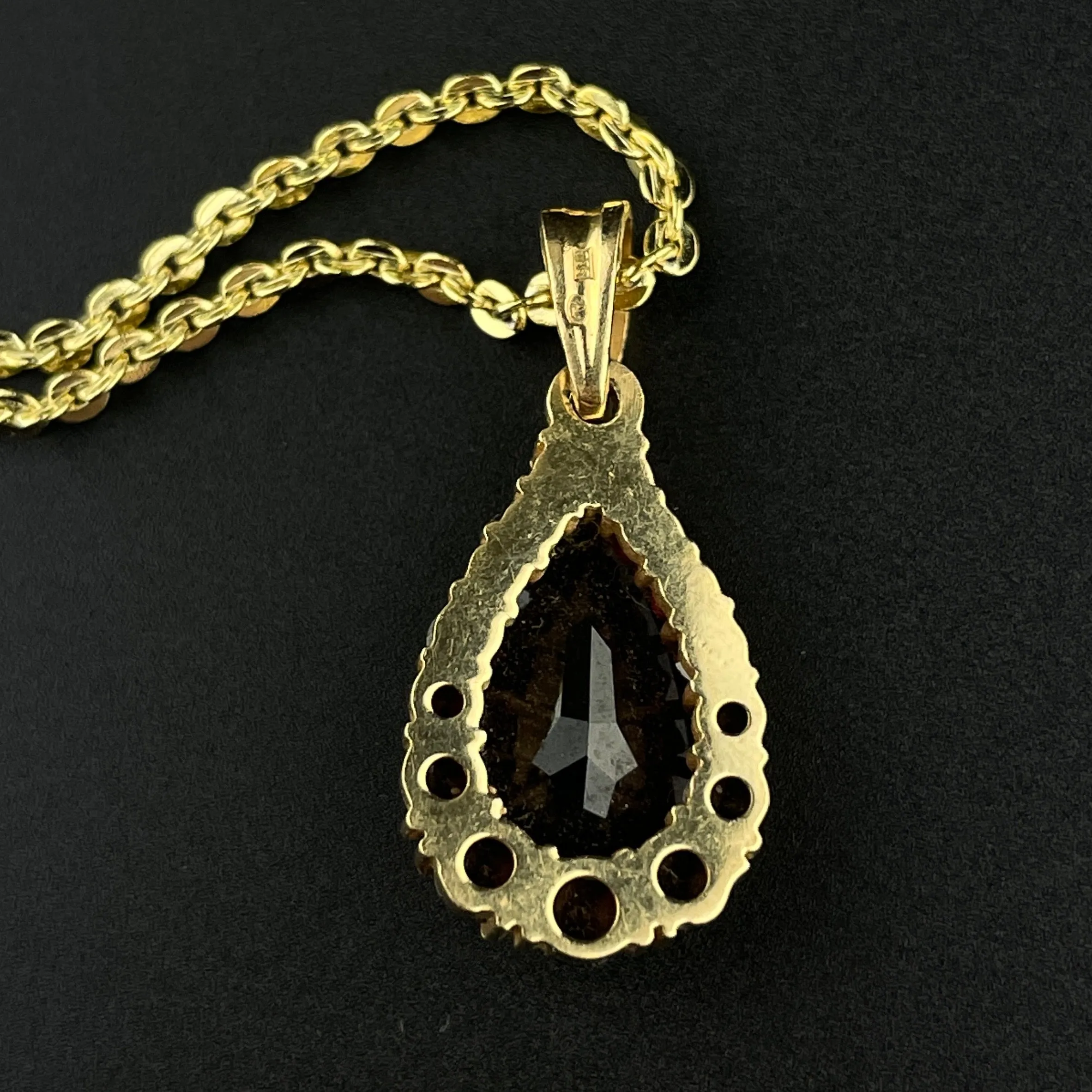 14K Gold Antique Rose Cut Garnet Pendant Necklace