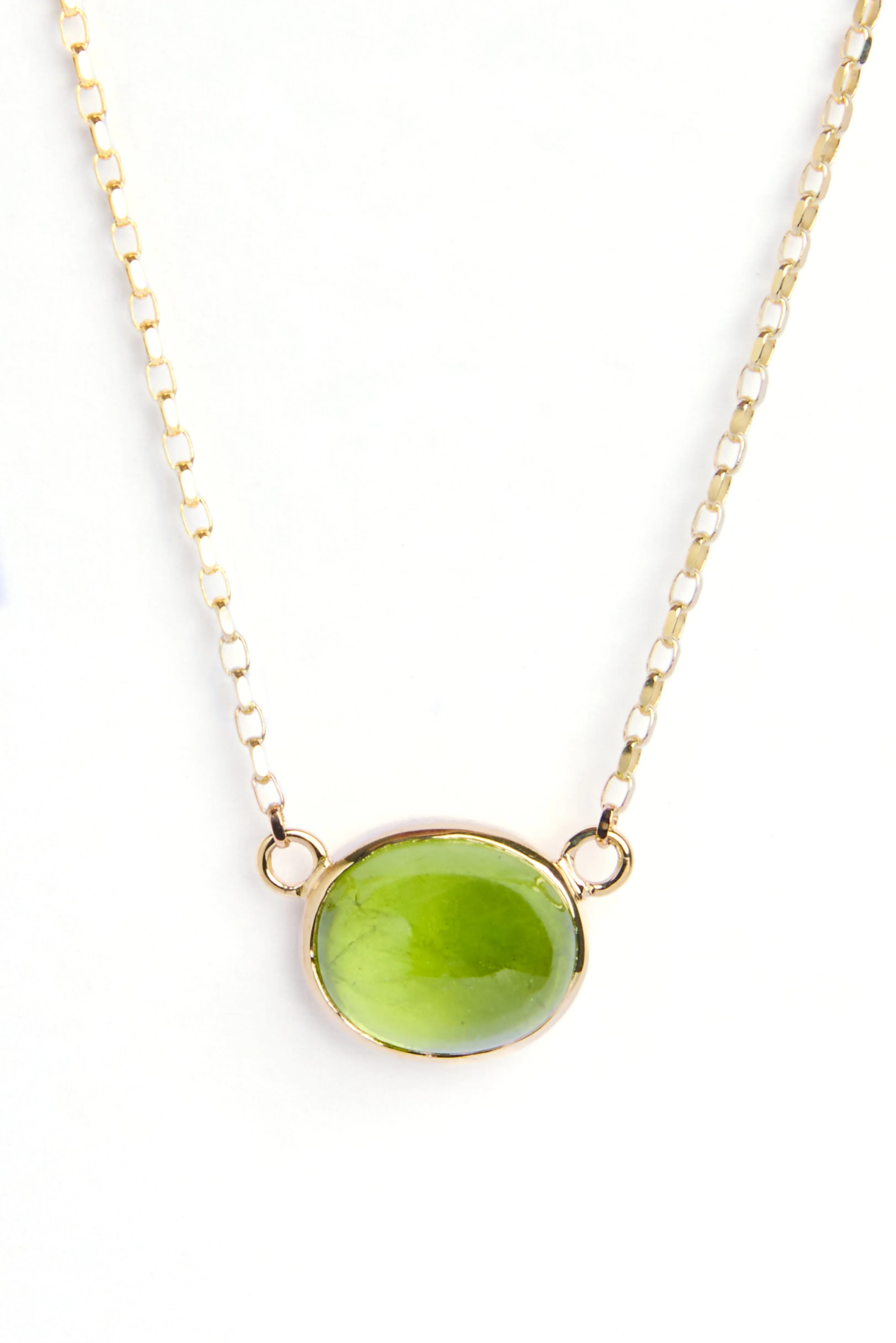 9ct Yellow Gold Peridot Oval Cabochon Necklace