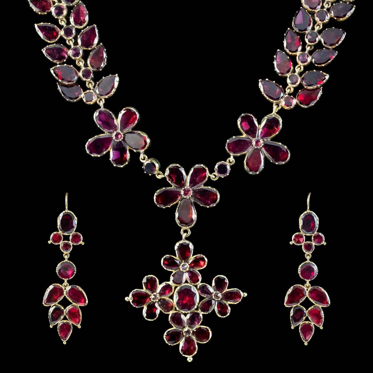 Antique Georgian Garnet Floral Collar Necklace And Earrings Suite With Box