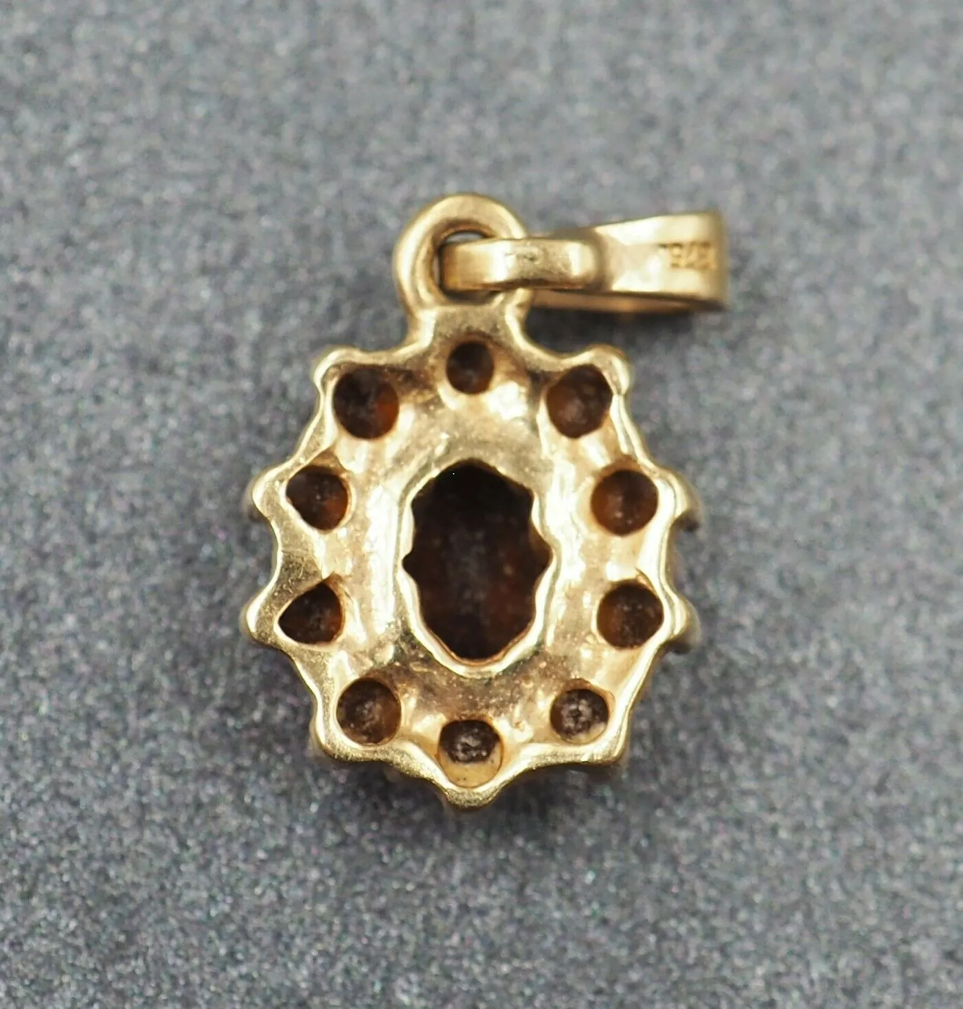 Garnet 9ct Yellow Gold Bohemian Style Pendant