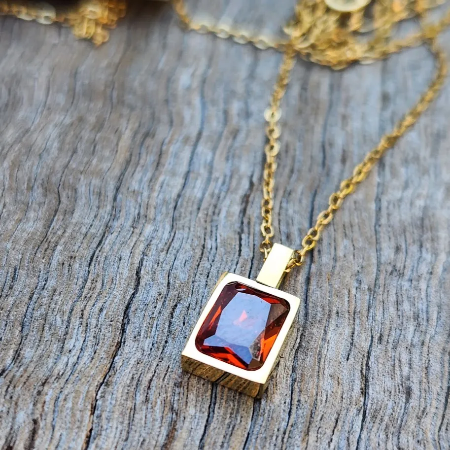 GARNET CUBIC ZIRCONIA PENDANT 18K GOLD- WATERPROOF NECKLACE