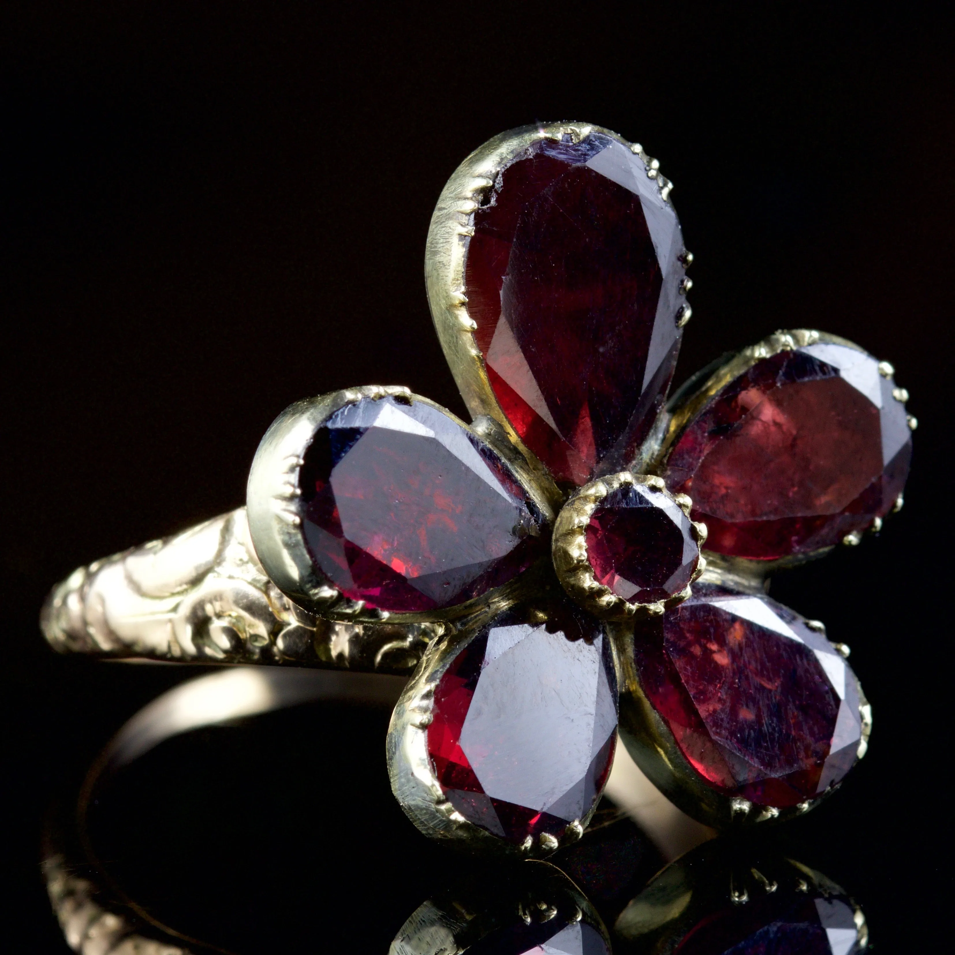 Georgian Flat Cut Garnet Flower Ring 18Ct Gold