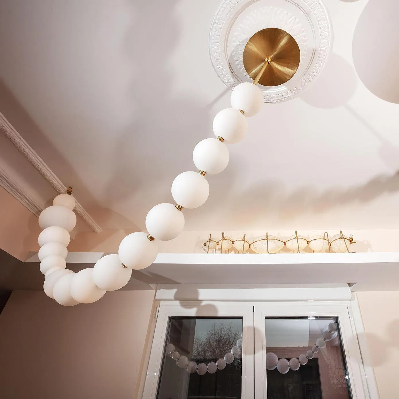 Luxurious Pearl Necklace Chandelier