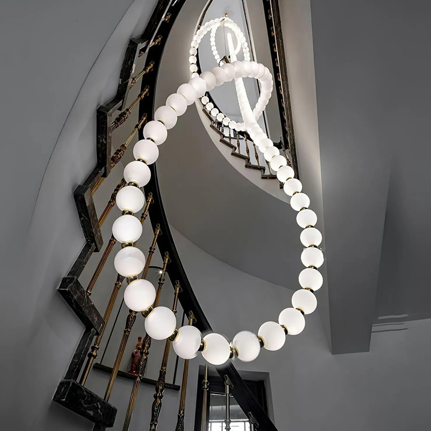 Luxurious Pearl Necklace Chandelier