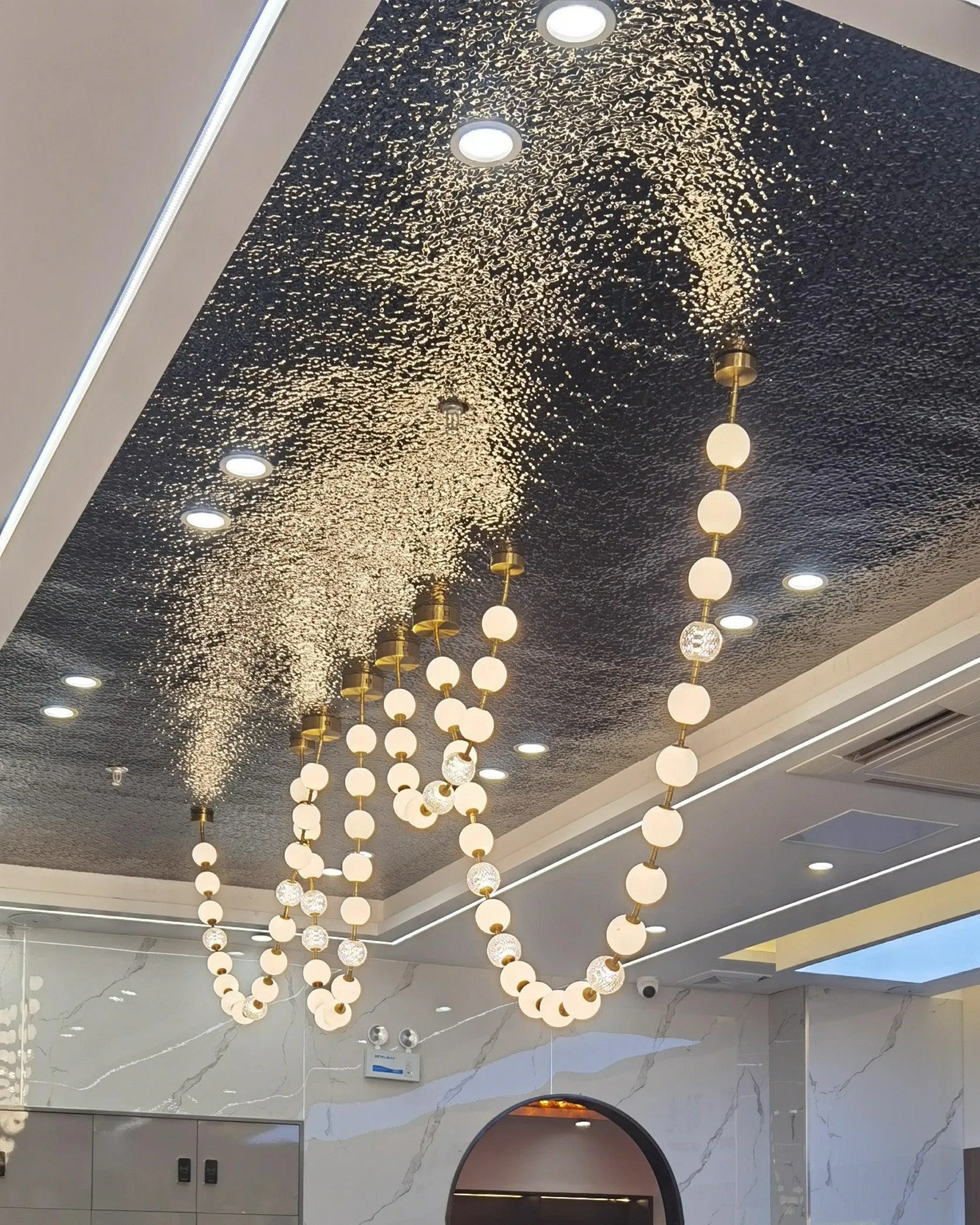 Luxurious Pearl Necklace Chandelier