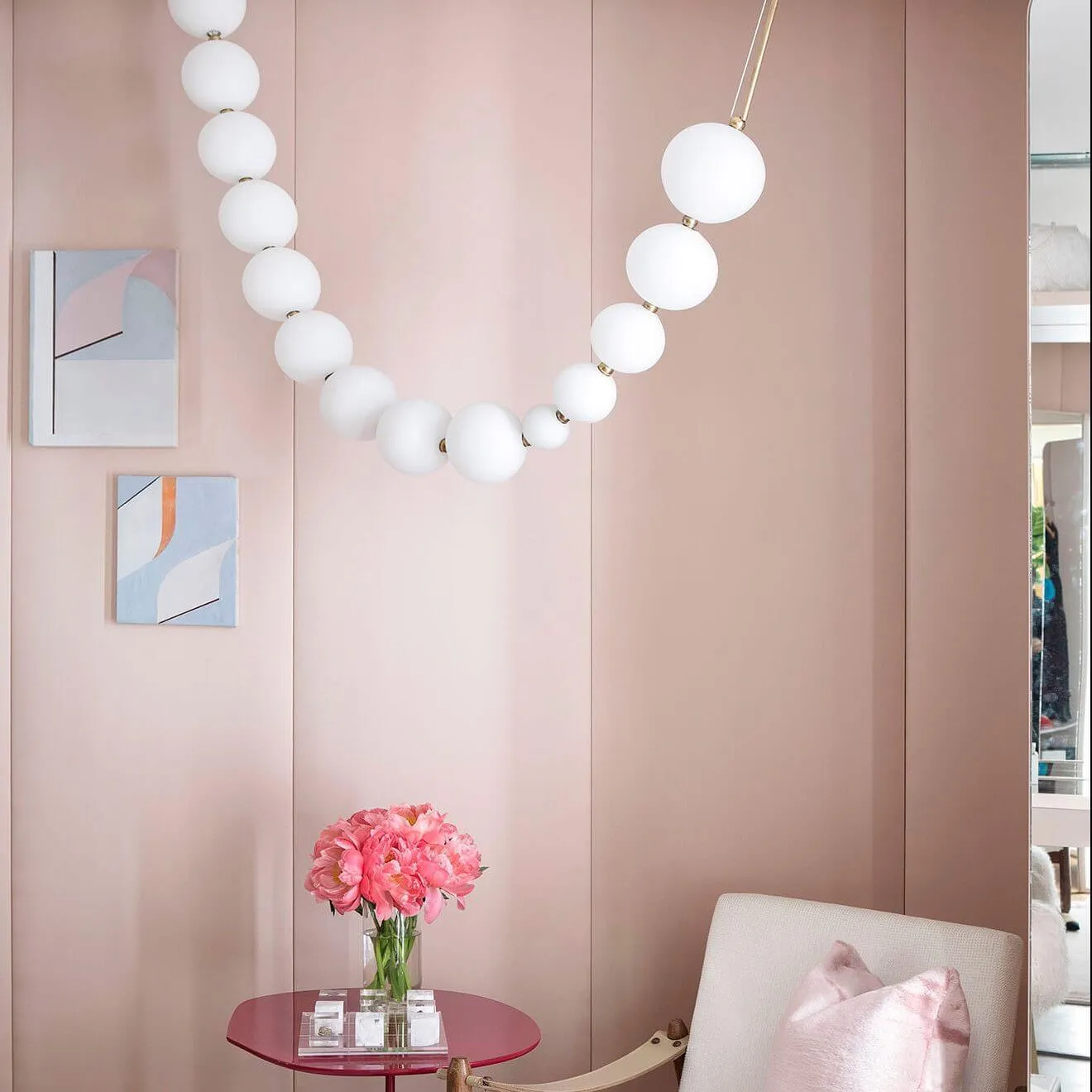 Luxurious Pearl Necklace Chandelier