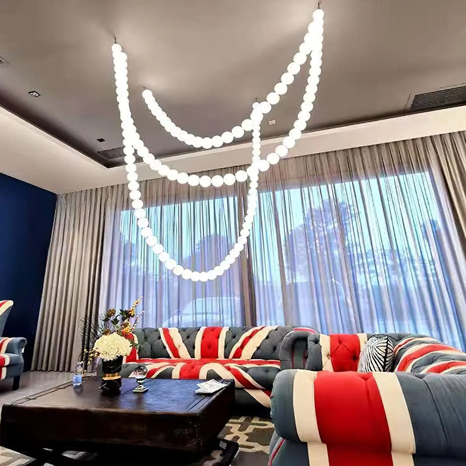 Luxurious Pearl Necklace Chandelier