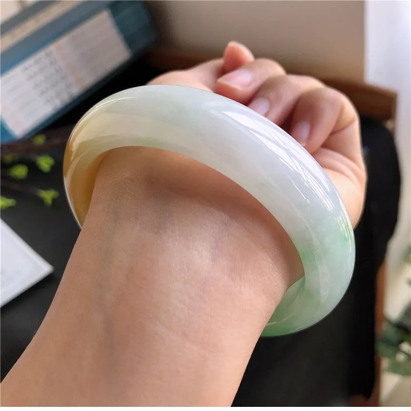 Natural Jade Bangle Jadeite Bangle Internal Diameter 59mm 01229