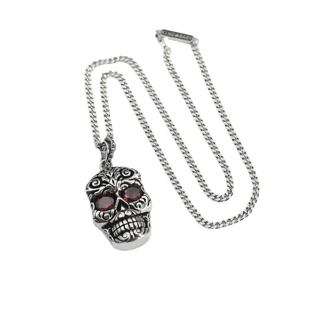 Retro Baroque garnet eye skull pendant