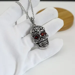 Retro Baroque garnet eye skull pendant