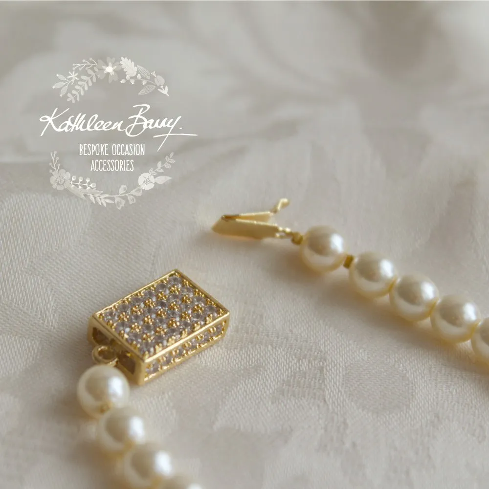 Rozelle single strand pearl bracelet - Available in Gold and Rose gold finish