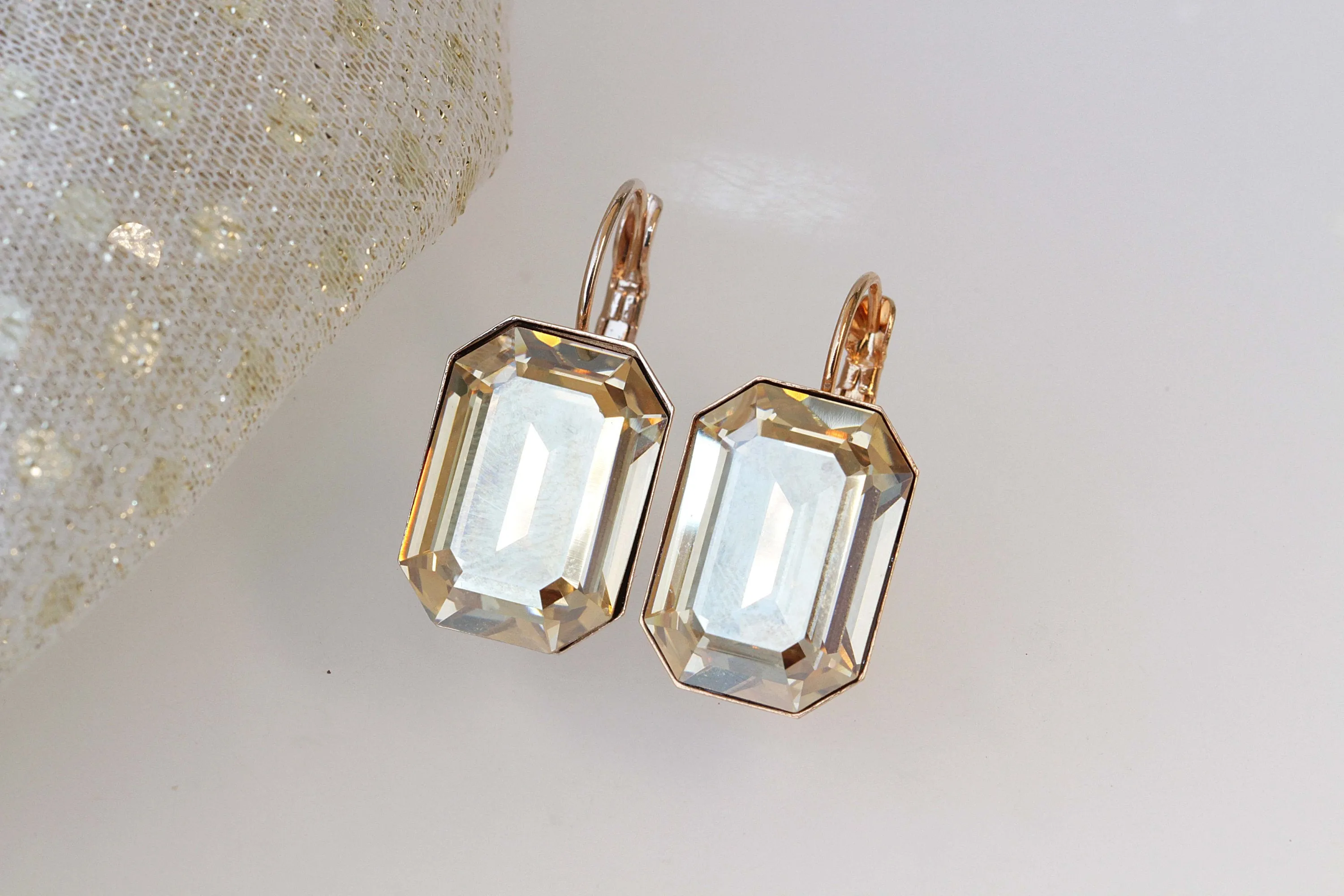 STUNNING CHAMPAGNE EARRINGS